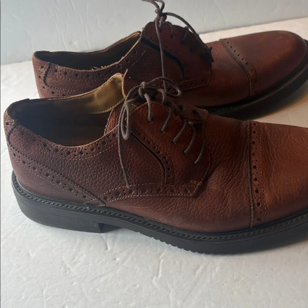 Dockers Men's Brown Leather Wingtip Oxfords